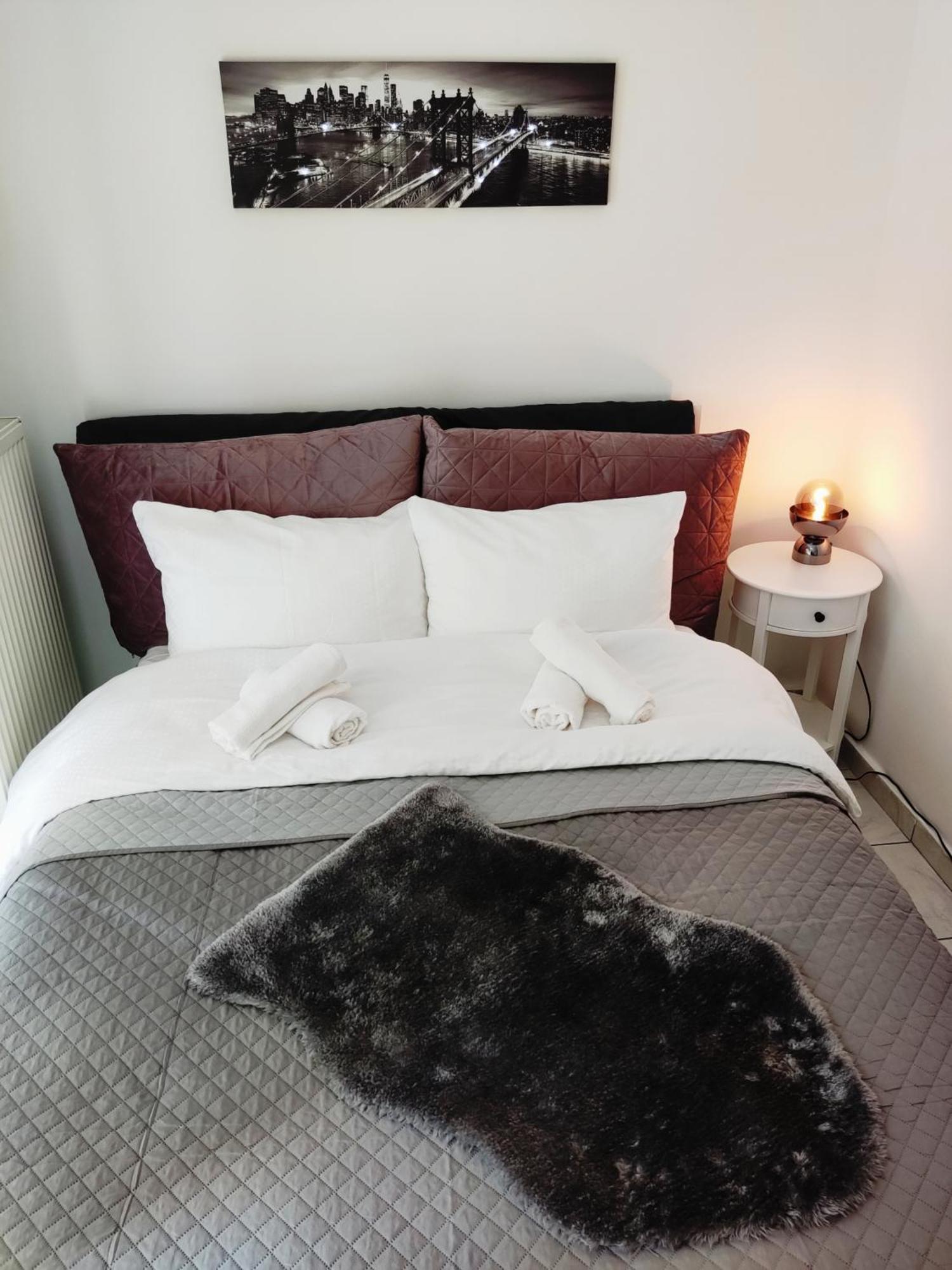 Elegant Central Studio With Balcony & 1 Gbps Fiber Thessaloníki Exteriör bild