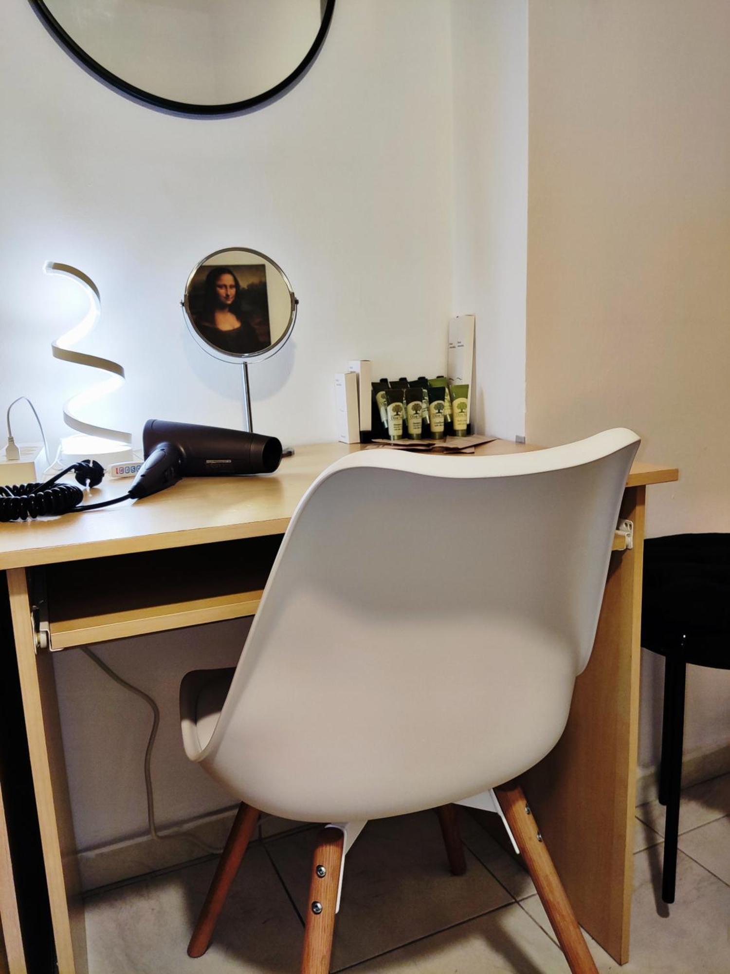 Elegant Central Studio With Balcony & 1 Gbps Fiber Thessaloníki Exteriör bild